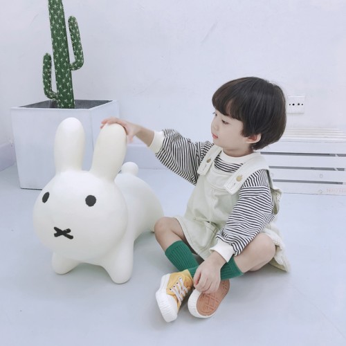 玻璃钢儿童兔子坐凳 玻璃钢儿童兔子坐凳
