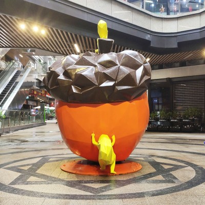 松鼠坚果玻璃钢雕塑商场造型动物艺术品摆件