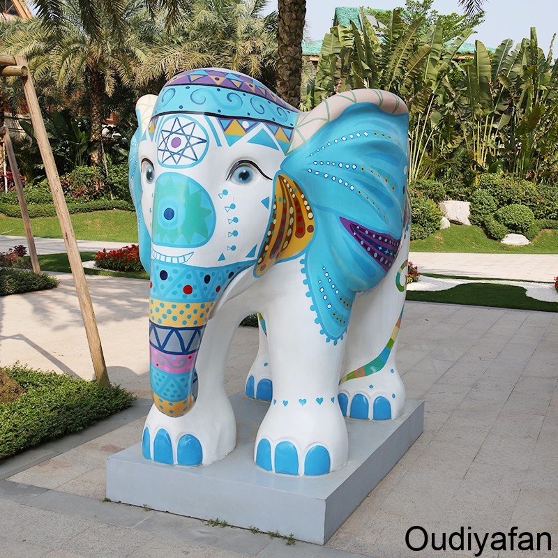 为什么很多地方喜欢放大象玻璃钢雕塑?
