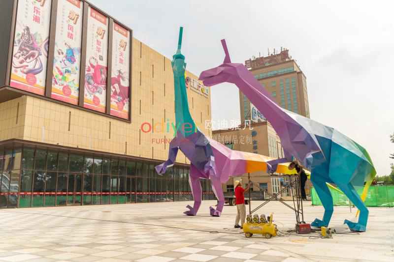 山东莱阳恐龙不锈钢雕塑定制案例