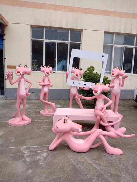 玻璃钢卡通粉红豹雕塑网红奶茶店商场餐厅门口摆件