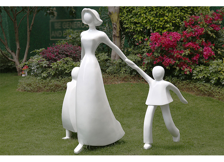 幸福牵手玻璃钢雕塑人物公园小区摆件