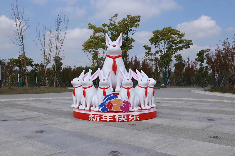 玻璃钢兔子雕塑卡通动物新年美陈装饰摆件 玻璃钢兔子雕塑卡通动物新年美陈装饰摆件